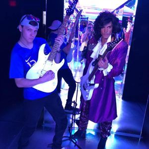 Meet your Posher, Dennis